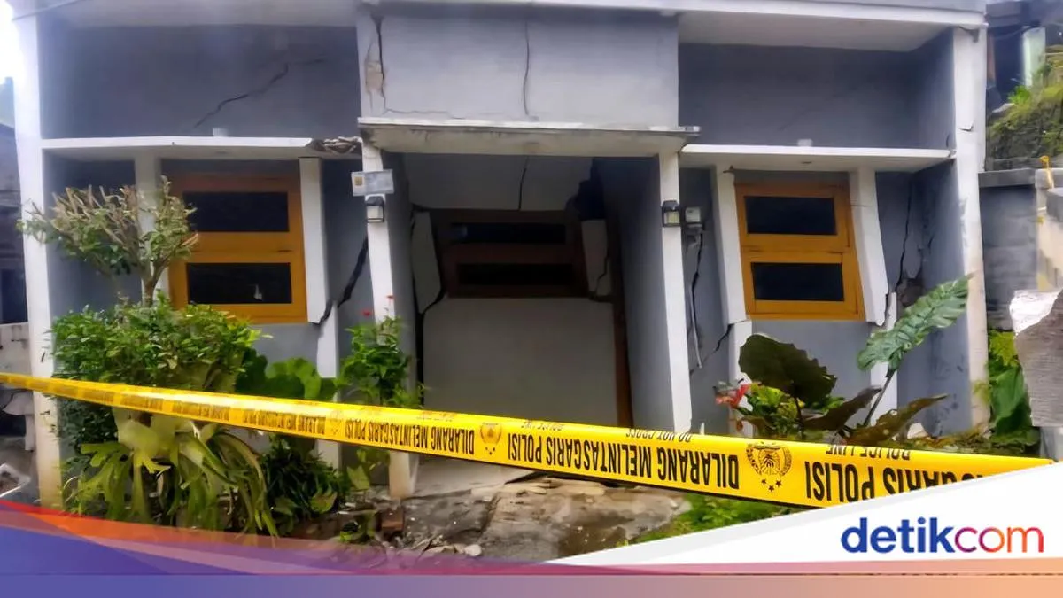 Pergerakan Tanah Terjadi di Sukabumi, Warga Mengungsi
