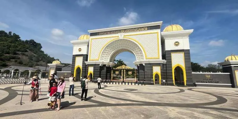 Keberadaan Gerbang Utama Istana Negara di Kuala Lumpur