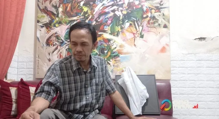 Ruang Tamu Achmad Feri: Galeri Lukis Mini di Gresik