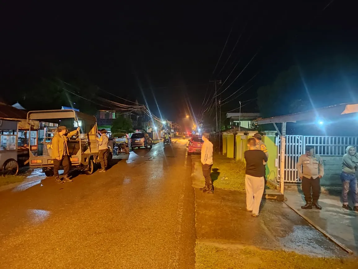 Polisi Patroli Cegah Balap Lari di Telaga Saat Ramadan