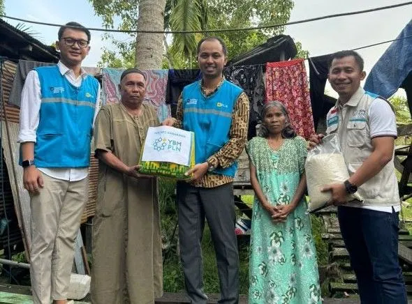 YBM PLN Salurkan Sembako untuk Warga Kurang Mampu di Melak