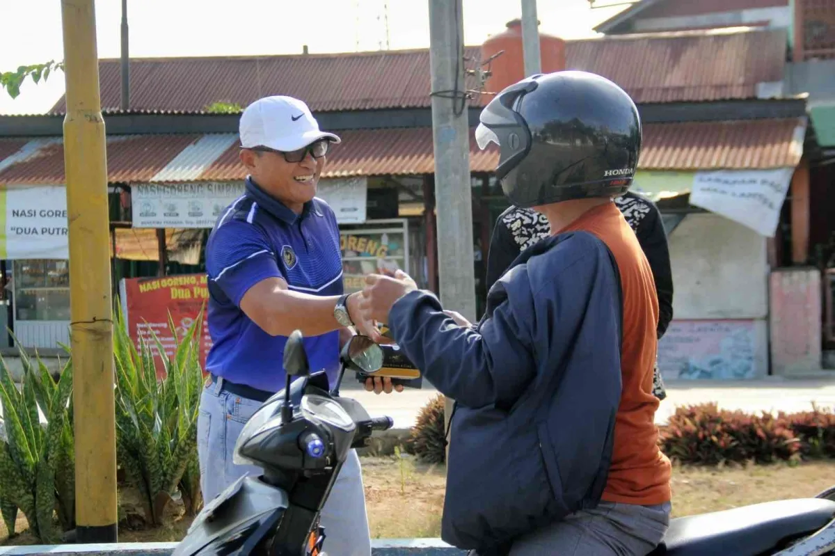 Lapas Bengkulu Bagikan Takjil untuk Masyarakat Selama Ramadhan