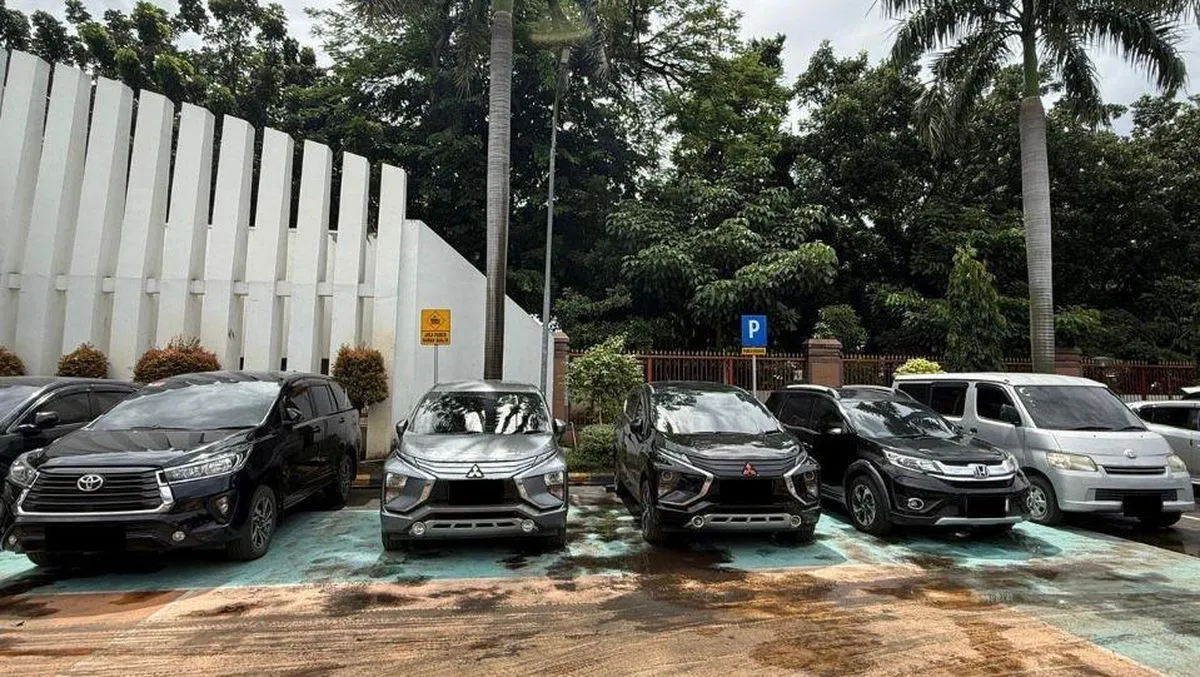 KPK Sita Lima Mobil dalam Kasus Suap Pejabat Bea Cukai