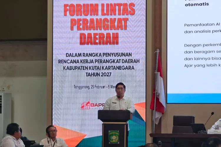 Diskominfo Kukar Pasang Internet Sekolah Terpencil dengan Teknologi Satelit