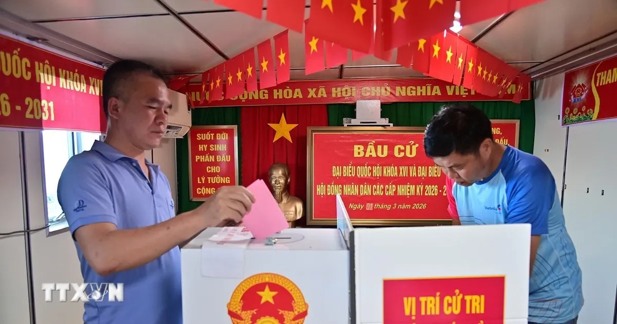 Pemungutan Suara Awal di Anjungan Lepas Pantai Ba Kè, Vietnam