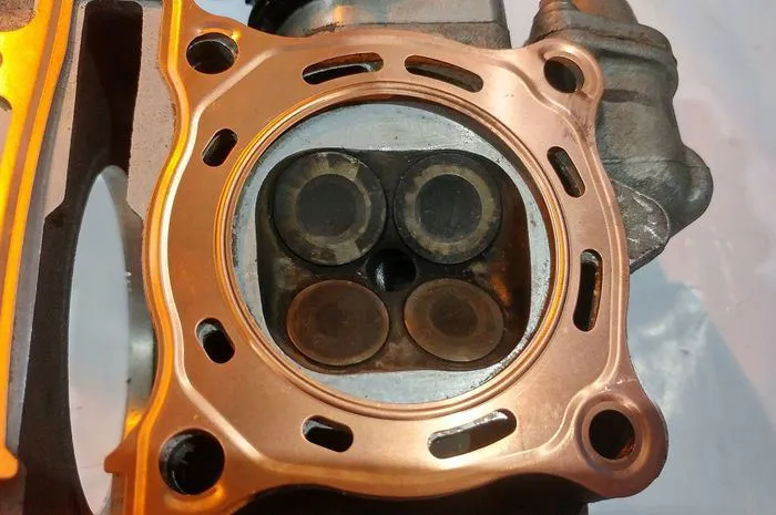 Cara Deteksi Kebocoran Paking Head Silinder Motor Bekas di Rumah