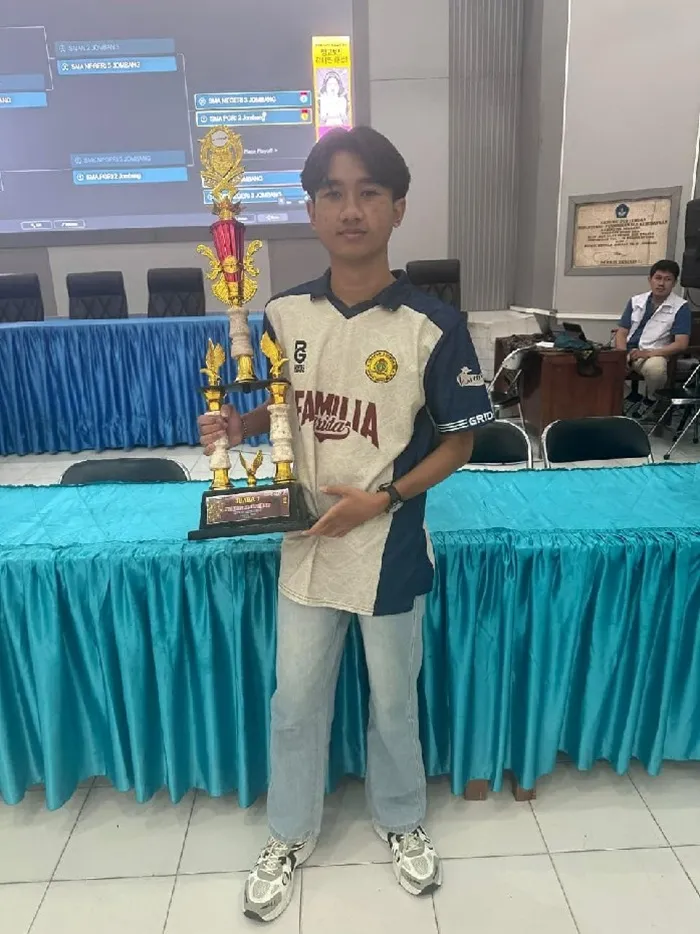 SMA PGRI 2 Jombang Berpartisipasi dalam Turnamen Esport