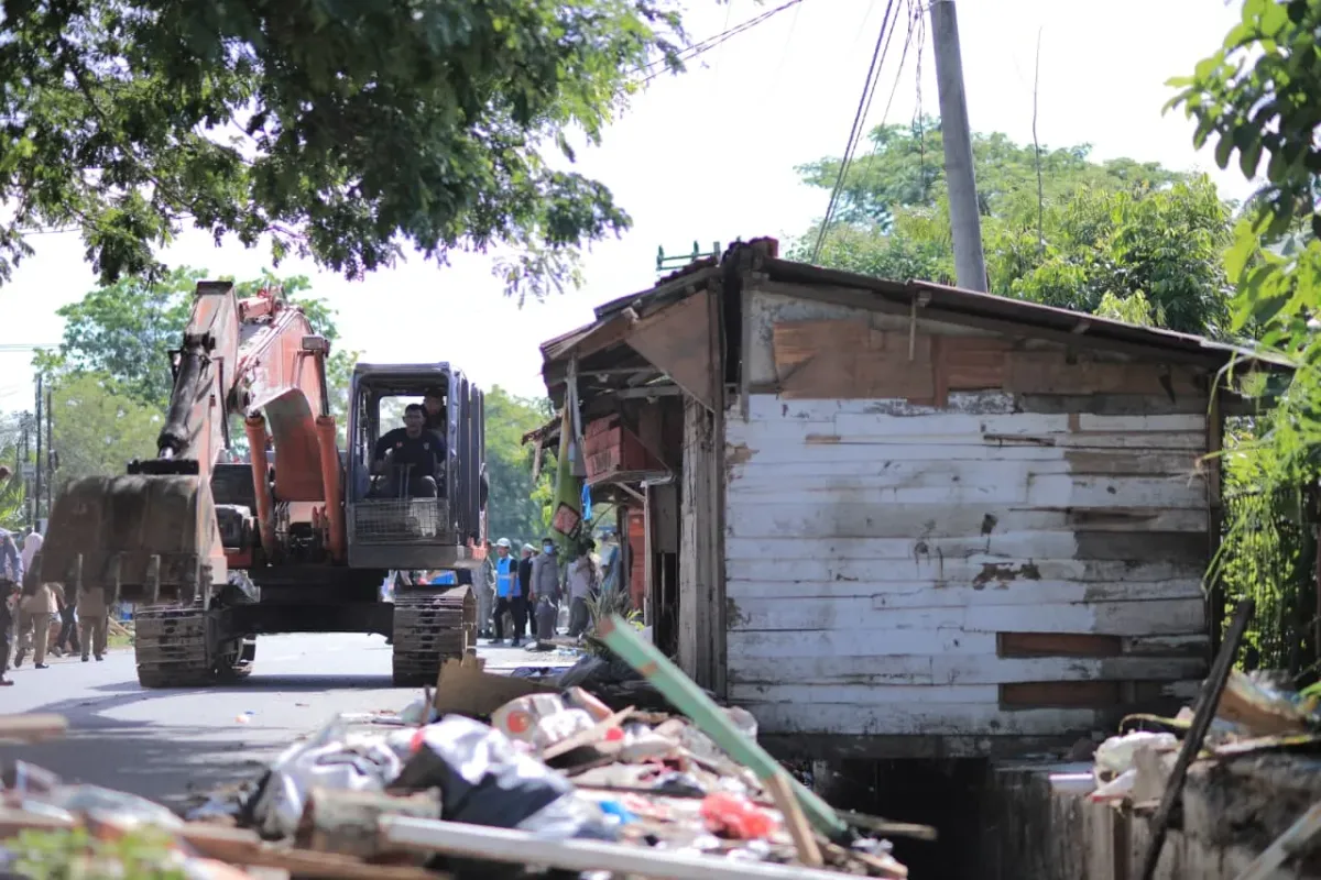 Pemko Banda Aceh Tertibkan Bangunan untuk Revitalisasi Jalan Utama Rukoh