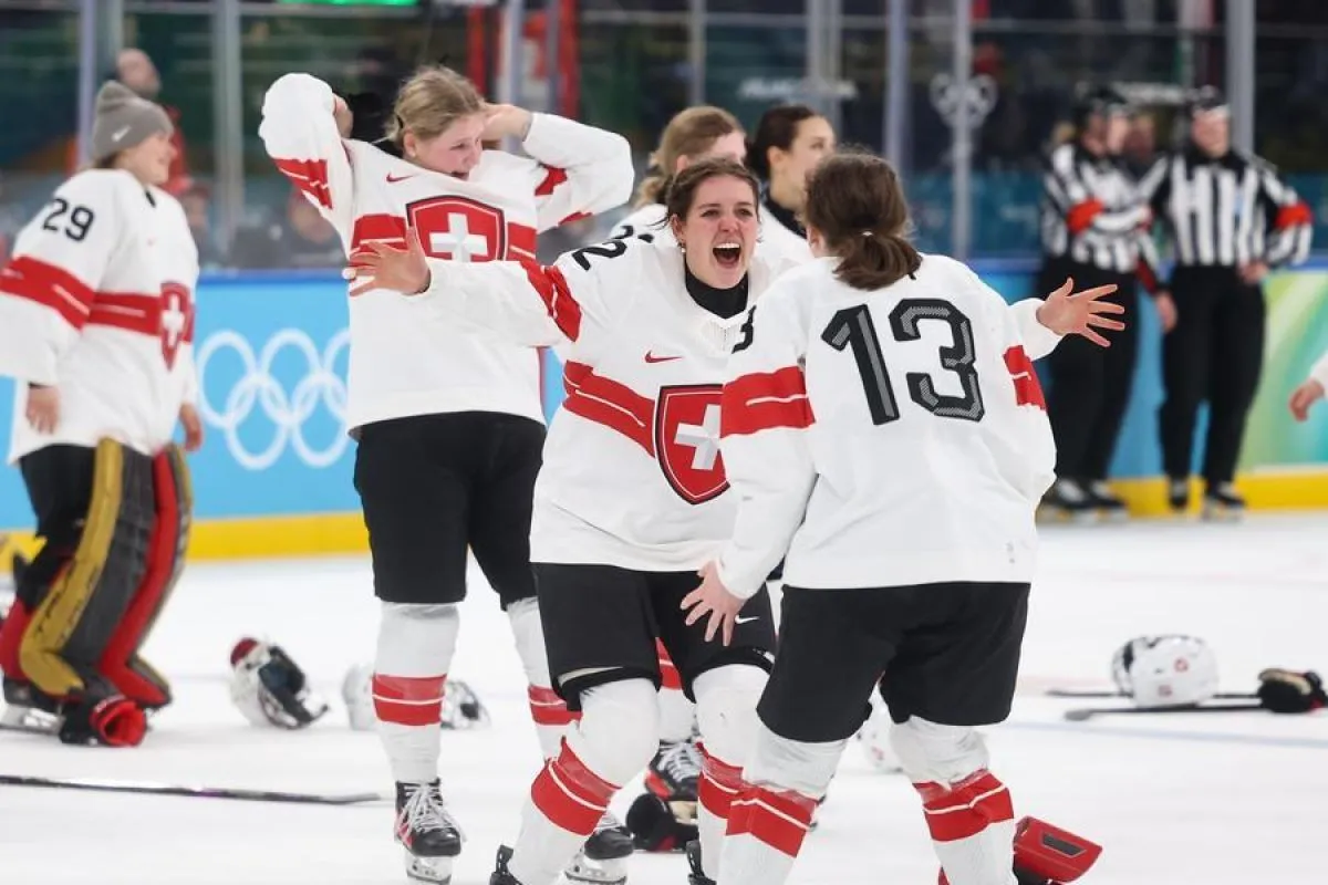 Tim Hoki Es Putri AS Raih Emas Setelah Kalahkan Kanada di Final Olimpiade