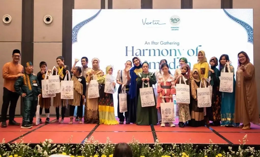 Vertu & Yello Hotel Harmoni Jakarta Rayakan Ramadan dengan Talenta Disabilitas