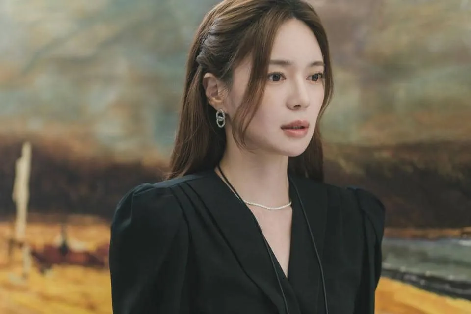 Misteri Dendam Kim Yun Jin Terungkap di Siren's Kiss