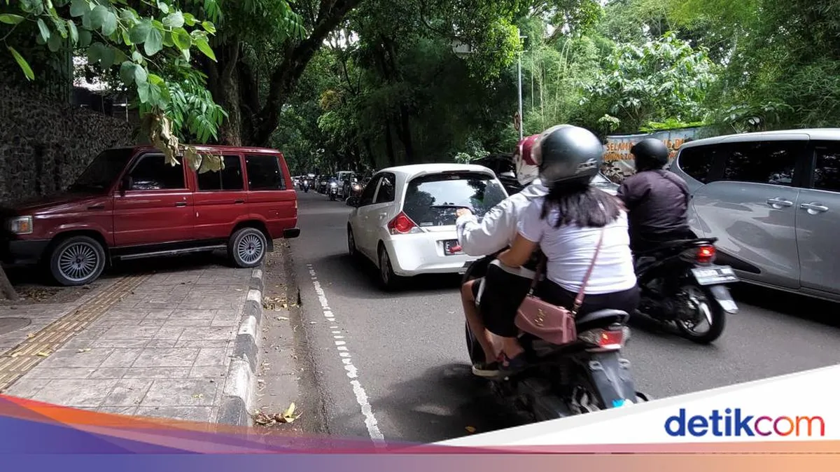 Pemkot Bandung Bentuk Satgas untuk Tertibkan Parkir Liar