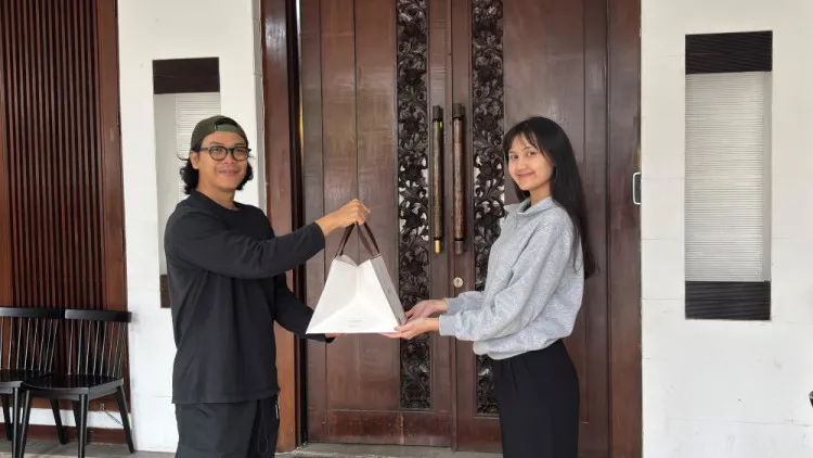 OLX Luncurkan Program #DealBikinBerkah untuk Berbagi di Ramadan