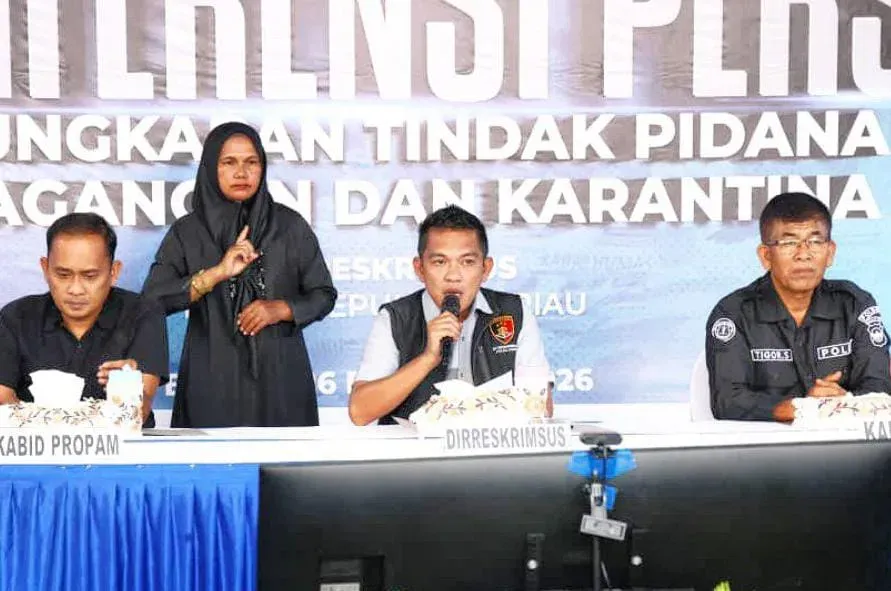 Dua Tersangka Penyelundup 80 Ton Daging Ilegal Ditangkap di Kepri