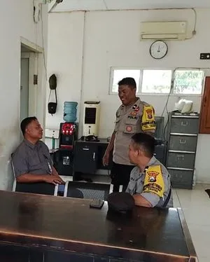 Polsek Kraton Tingkatkan Patroli dan Dialogis untuk Keamanan Masyarakat