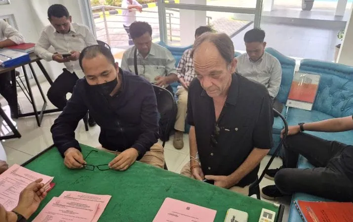 WNA Asal Swiss Jadi DPO Jaksa Terkait Kasus Pencemaran Air di Gili