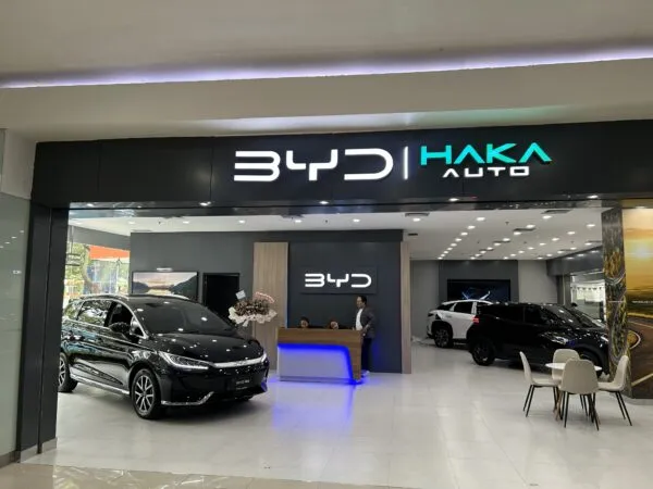 Penjualan BYD Anjlok 41,1% di Awal 2026, Geely Ambil Alih Posisi Terkemuka di Tiongkok