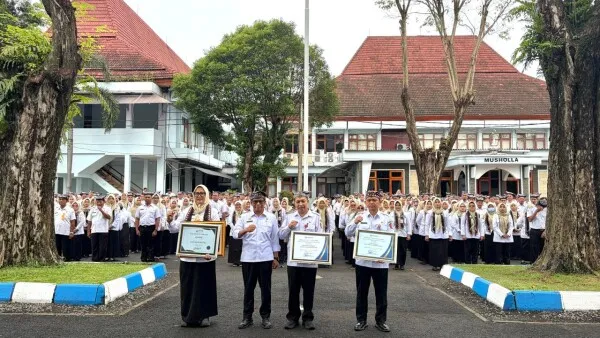 Tiga Unit Kerja Pemkab Bojonegoro Raih Penghargaan Pelayanan Publik dari Ombudsman