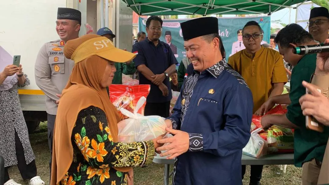 Operasi Pasar Murah: Harga Sembako Turun hingga Rp50 Ribu di Kubu Raya