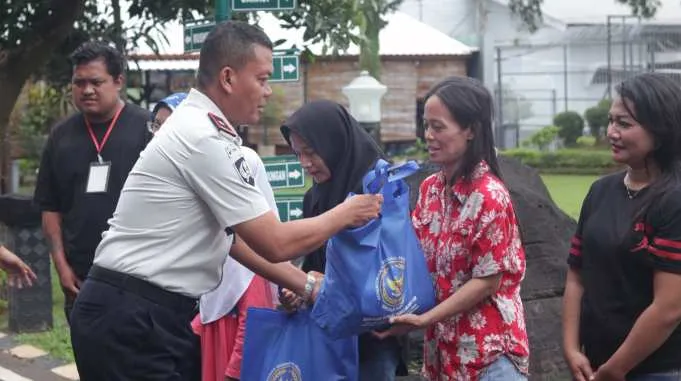 Lapas Semarang Berikan Bansos untuk Keluarga WBP Selama Ramadan