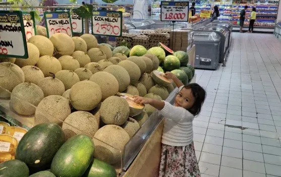 Buah Segar Jadi Menu Favorit Berbuka Puasa di Bangka Belitung