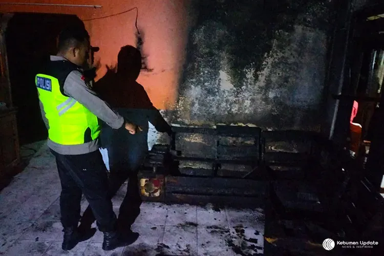 Rumah Warga Karangsambung Terbakar Diduga Akibat Tindakan Anak Pemilik