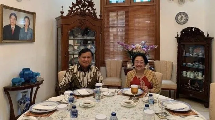 Prabowo dan Megawati Bahas Isu Strategis di Istana