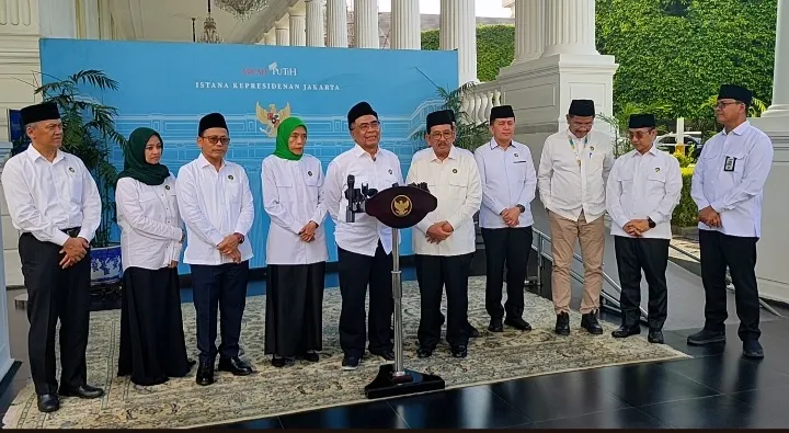Prabowo dan Kabinet Tunaikan Zakat, Baznas Targetkan Rp60 Triliun