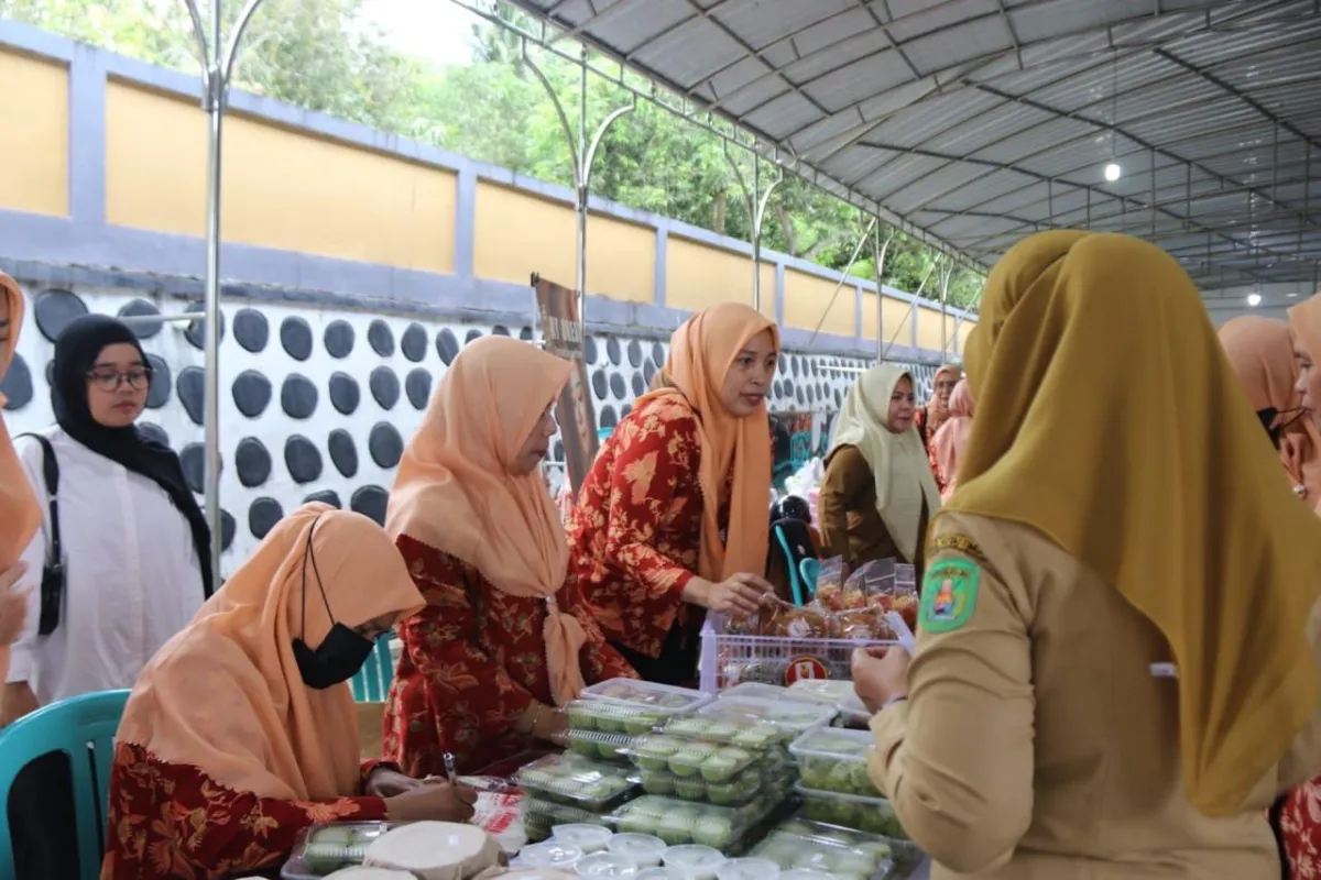 Bazar Ramadan DWP Kutim Dorong Pertumbuhan Ekonomi Keluarga