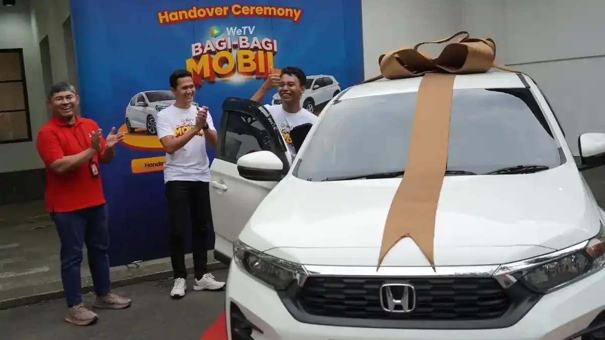 Dua Pelanggan Telkomsel dan WeTV Raih Mobil Melalui Program Bagi-Bagi Hadiah
