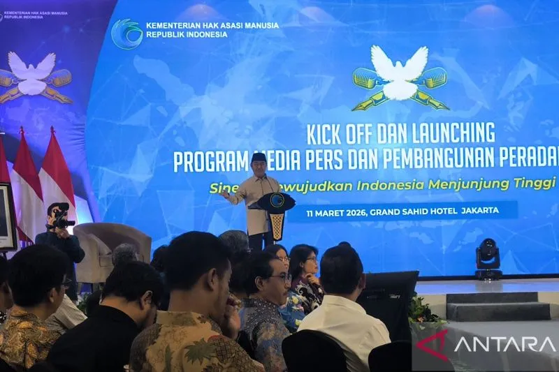 Jimly Asshiddiqie: Media Profesional Kunci Menjaga Kebenaran Informasi di Era Digital