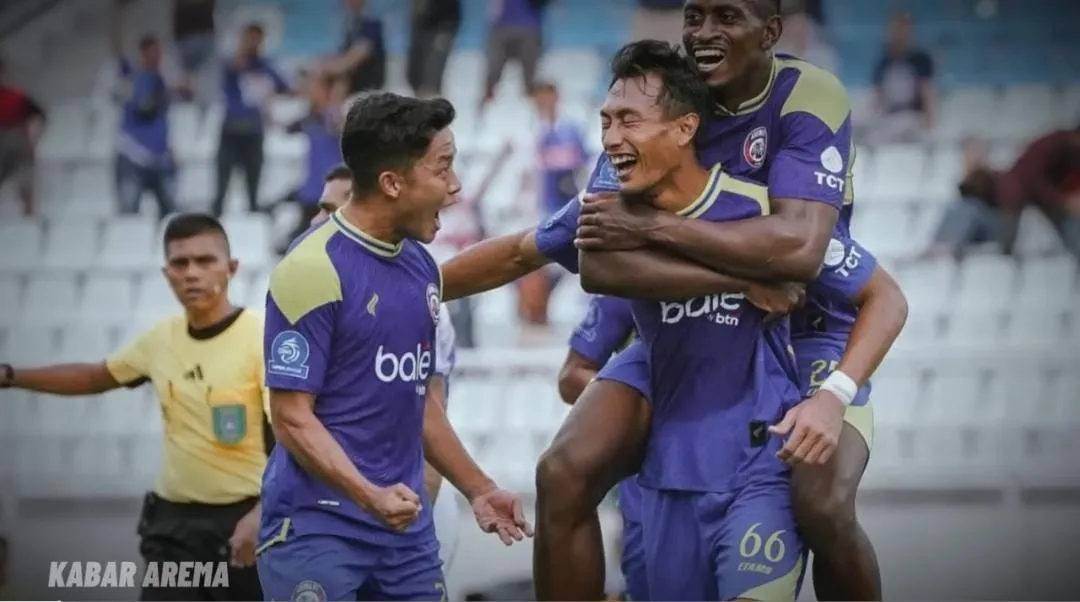 Arema FC Berencana Permanenkan Hansamu Yama dan Rio Fahmi di Bursa Transfer