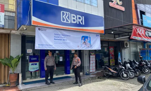 Polsek Kasihan Lakukan Patroli Keamanan di BRI Unit Ngestiharjo