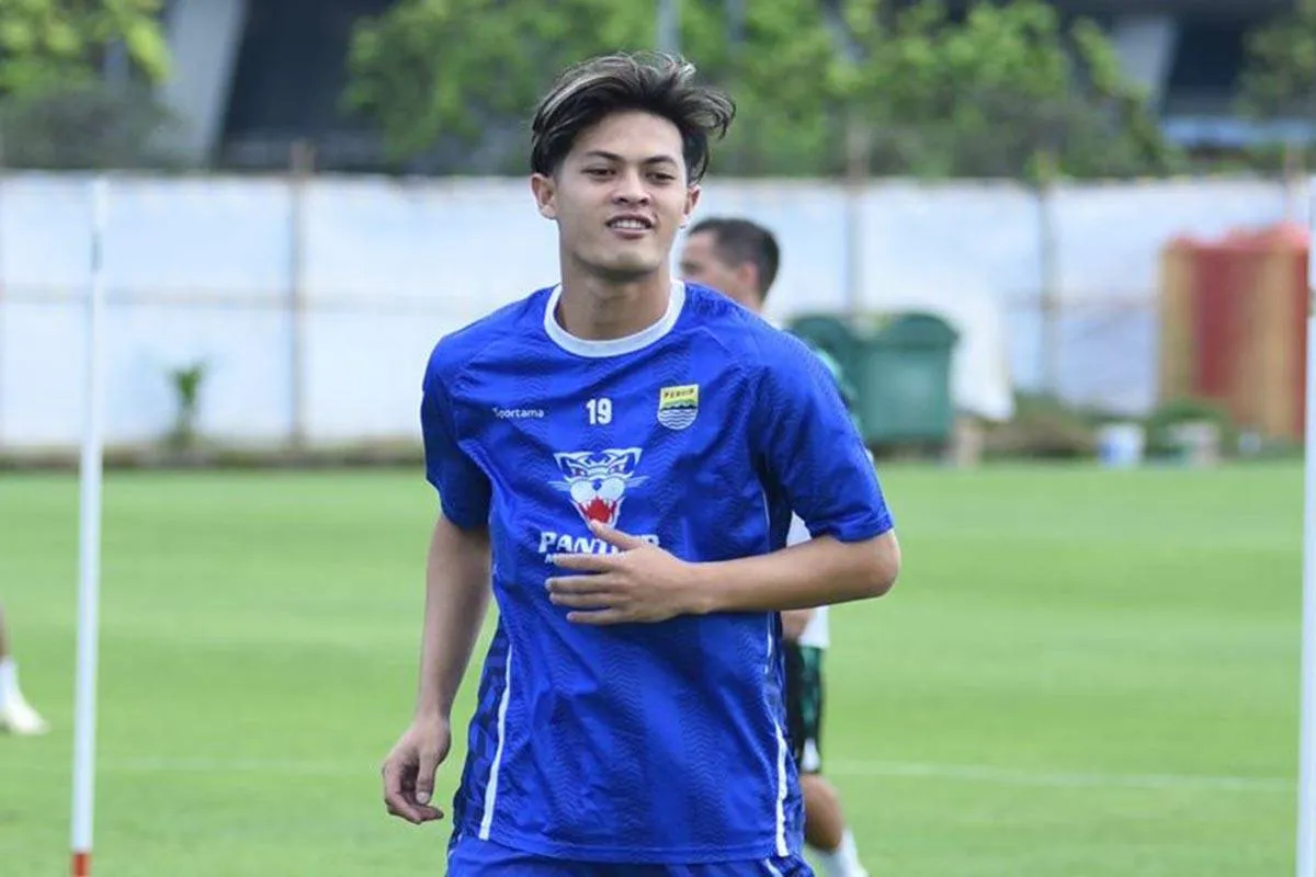 Alfeandra Dewangga Resmi Bergabung ke Arema FC dari Persib Bandung