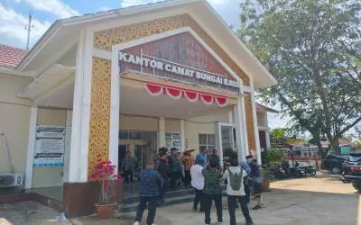 Bupati Sujiwo Fokus Benahi Sembilan Kantor Camat untuk Pelayanan Optimal