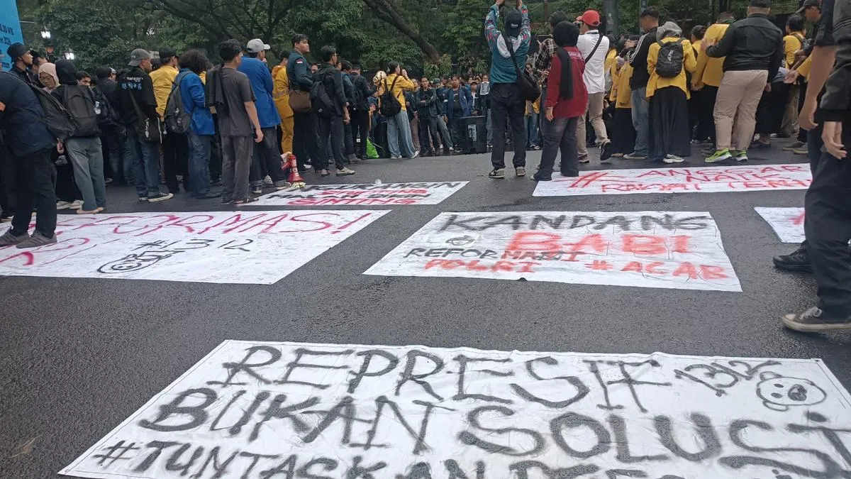 Protes Mahasiswa Serukan Reformasi Polri Pasca Tewasnya Pelajar di Maluku