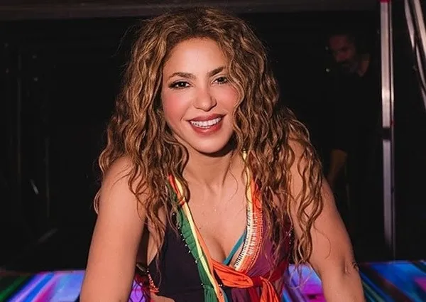 Shakira Raih 400 Ribu Penonton Rekor di Konser Gratis Mexico City