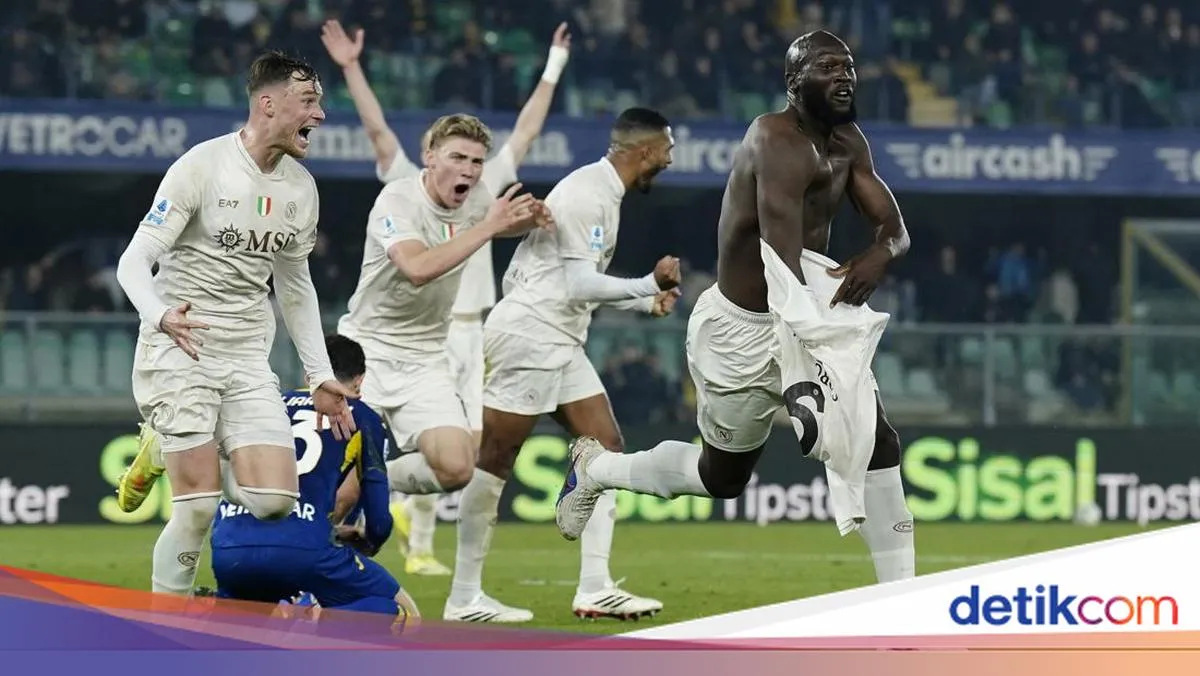 Lukaku Bawa Napoli Menang Dramatis 2-1 atas Verona
