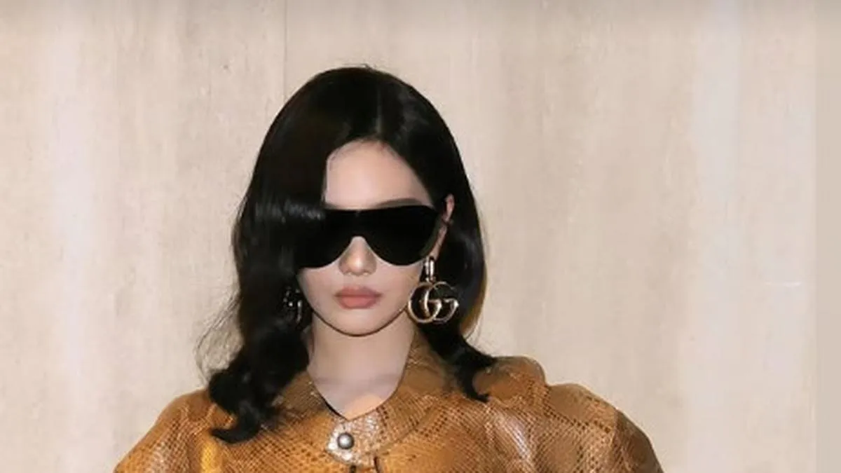 Ningning aespa Tampil Memukau di Milan Fashion Week 2026 dengan Gaya Edgy ala Gucci