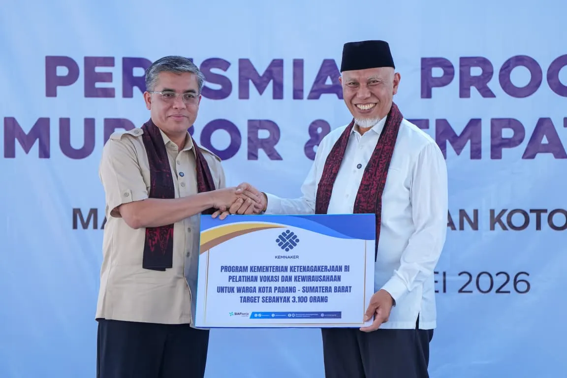 Pelatihan IT untuk 3.100 Pemuda di Padang Dukung Pemulihan Pascabencana