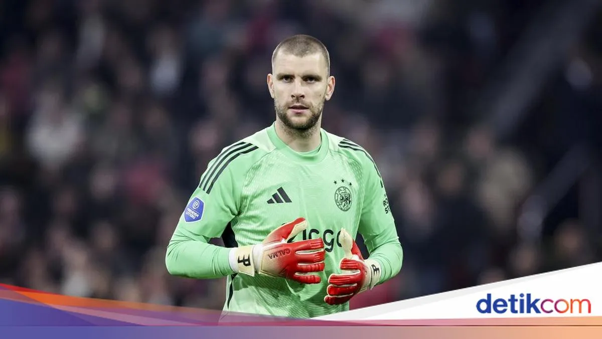 Maarten Paes Ungkap Peran Marijn Beuker dalam Transfer ke Ajax