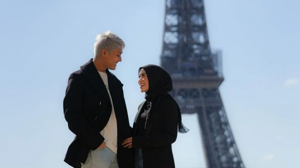 Rizky Billar Diberhentikan TV, Lesti Kejora Terbang Umrah di Tengah Kabar KDRT