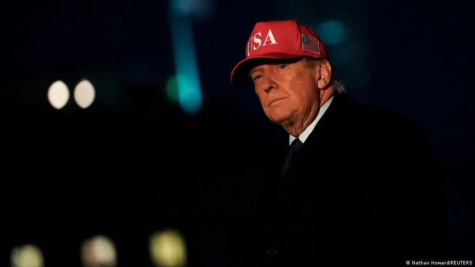 Trump Desak NATO Terlibat Dalam Pengamanan Selat Hormuz