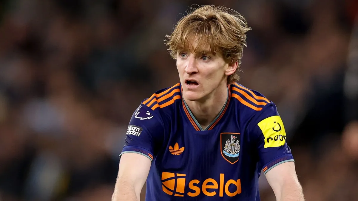 Eddie Howe Tegaskan Rumor Transfer Anthony Gordon Tidak Relevan