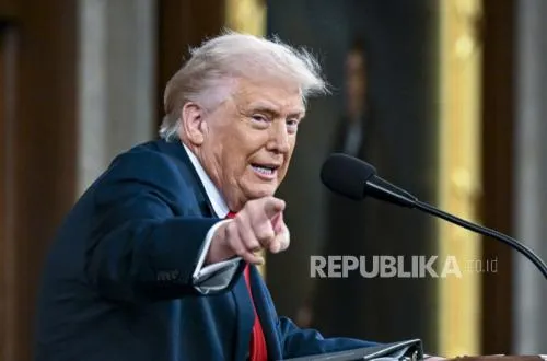 Trump Umumkan Operasi Tempur Besar-besaran di Iran