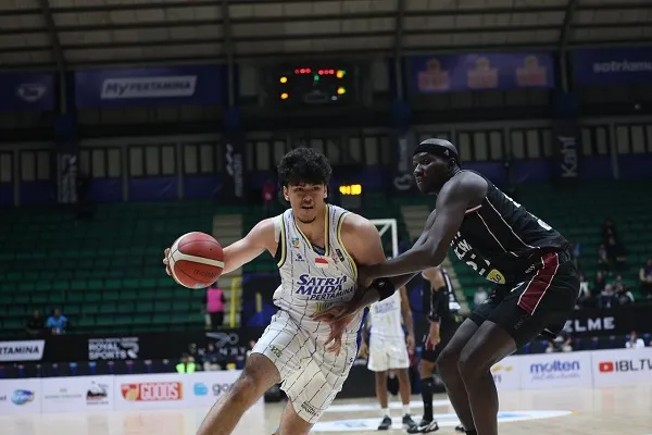 Satria Muda Pertamina Bandung Menang Telak 97-59 atas Satya Wacana di IBL 2026