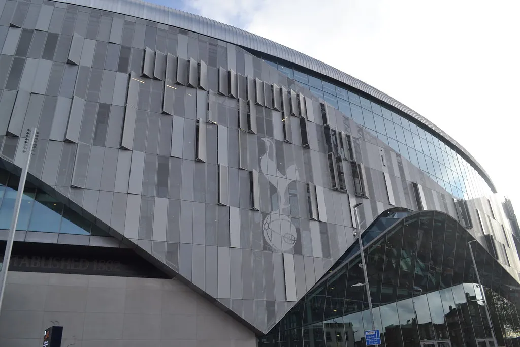 Tottenham Terancam Degradasi: Analisis 5 Laga Penentu dan Risiko Poin