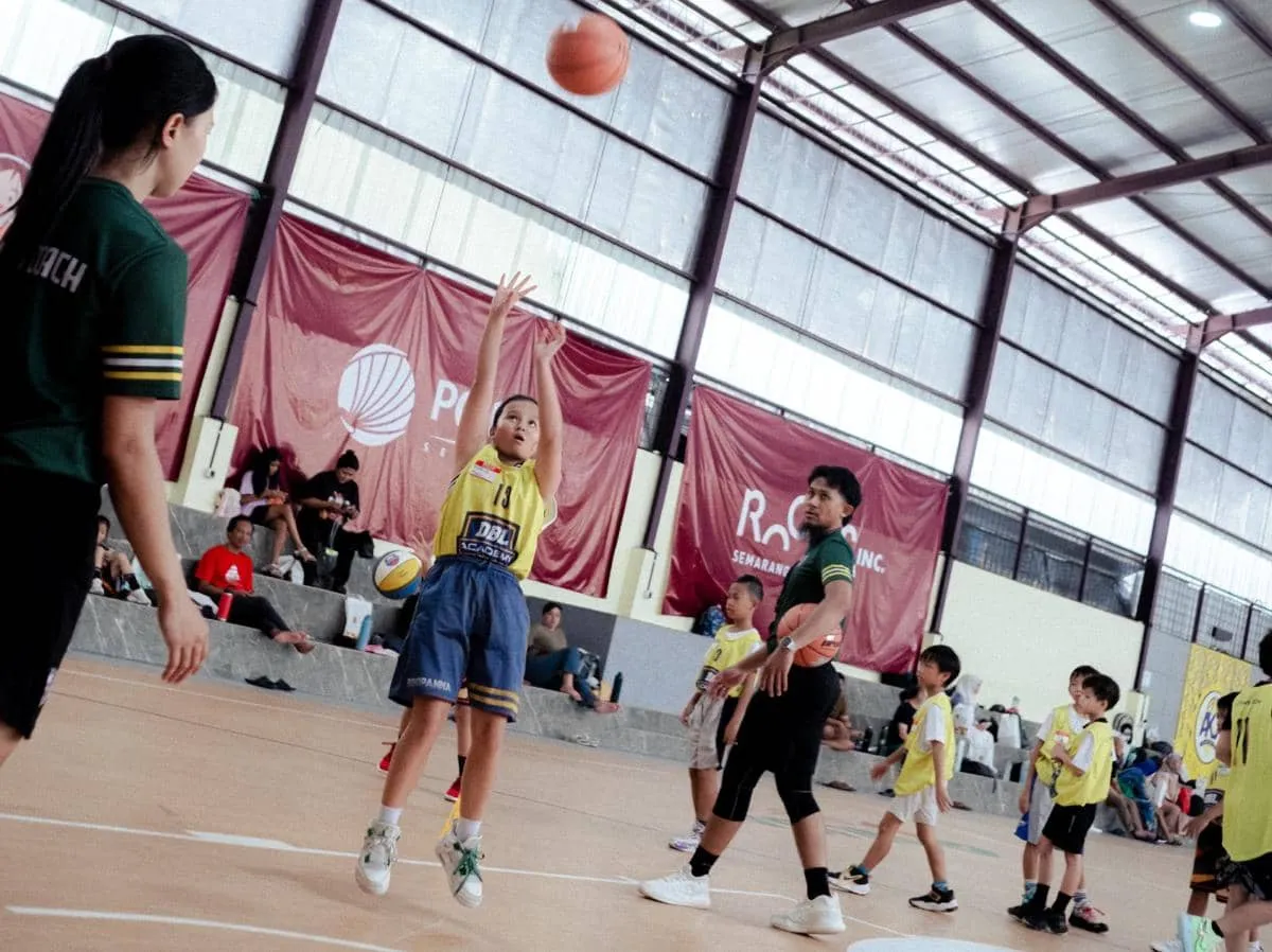 Kolaborasi Binus School Semarang dan DBL Academy Tingkatkan Bakat Basket Siswa