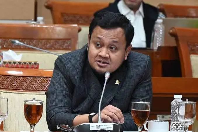 Dugaan Skema Ponzi Terungkap dalam Kasus Travel TRG, DPR Dorong Penanganan Serius