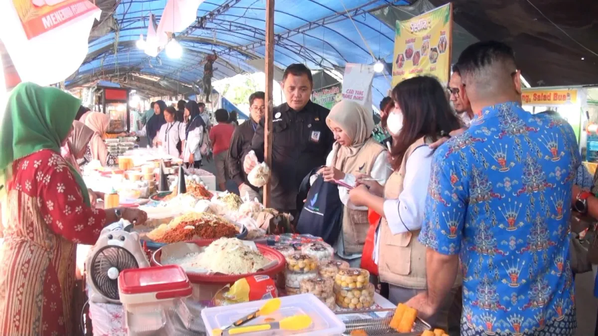 BPOM dan Disdagperin Kalteng Awasi Jajanan Takjil di Pasar Ramadhan